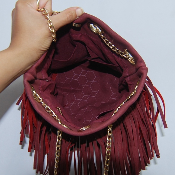 Burgundy & Gold Tassel Handbag - Picture 3 of 3
